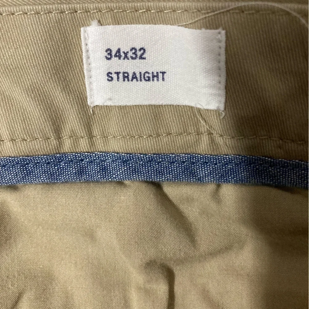 GAP Men’s Size 34/32 Straight Tan‎ Khaki Pants